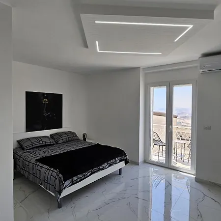 Modern Hillside Retreat With Panoramic Views Mussomeli
